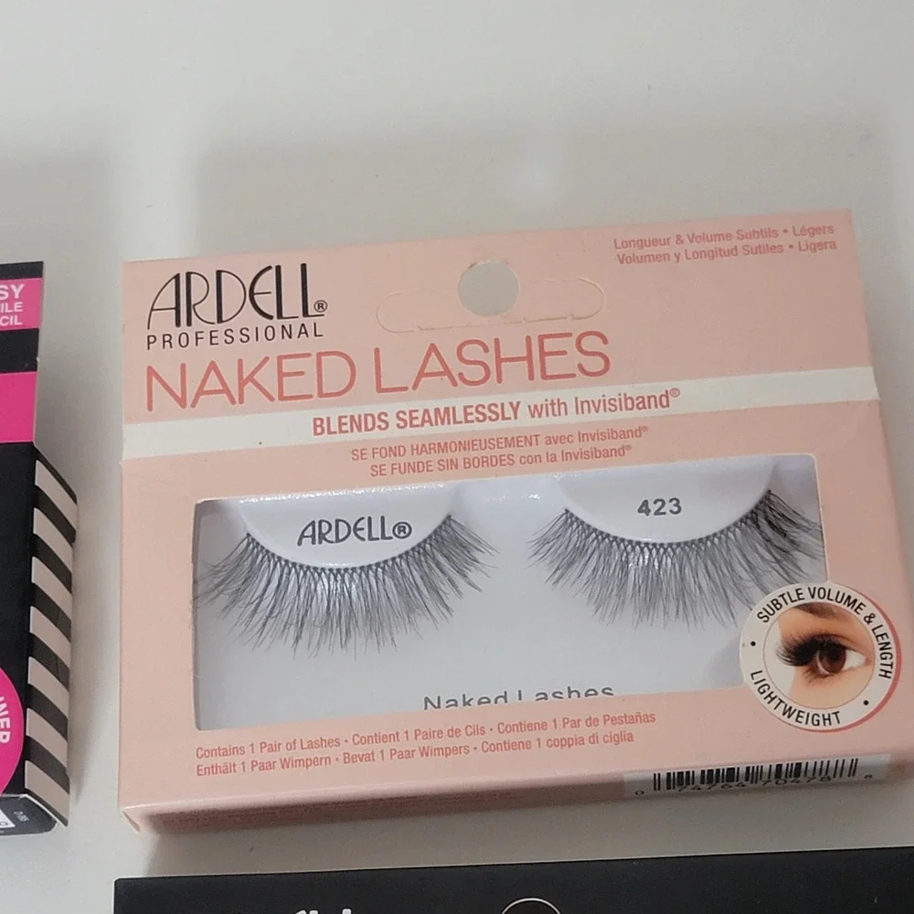 Ardell Professional Black Lashes 4pk Bundle of Various Types of False Eyelashes - Picture 3 of 5